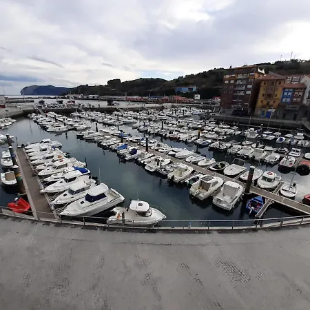Andra Mari Portua * Bermeo